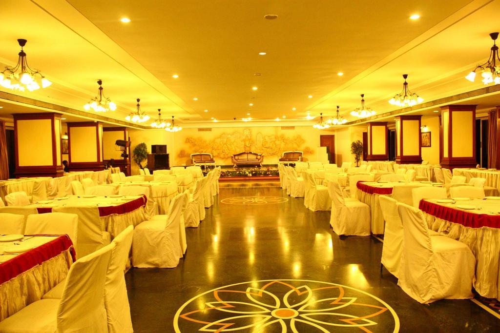Hotel Jawahar Ulhasnagar Exterior photo